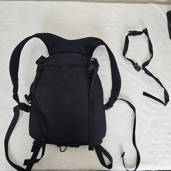 The North Face Black Backpack - Picture 10 of 11